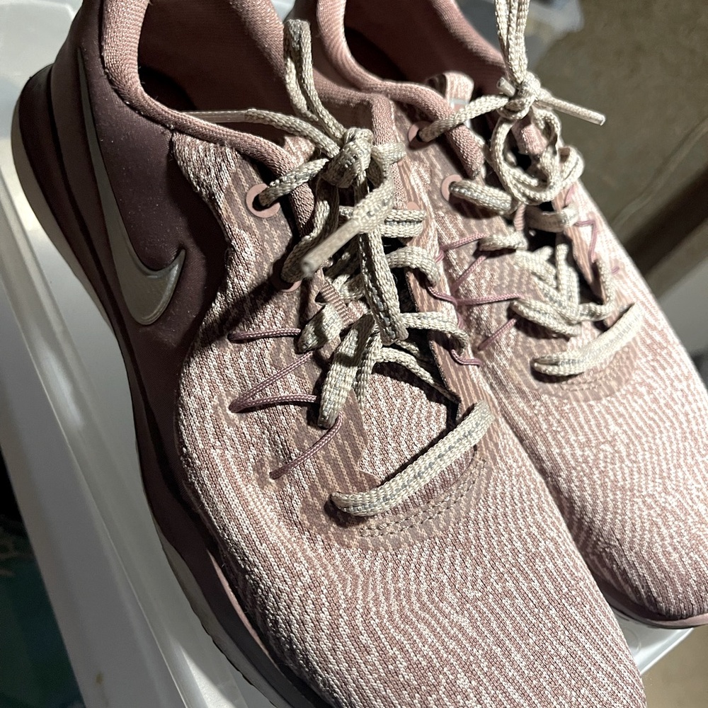 Low top